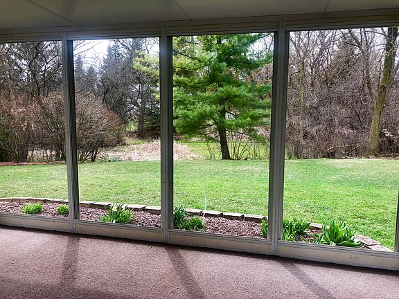 2nd image of 305 Chatelaine Ct