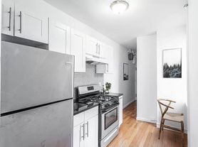 207 Madison St, New York, NY