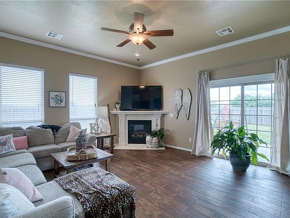 5th image of 16117 Stepping Stone Ln