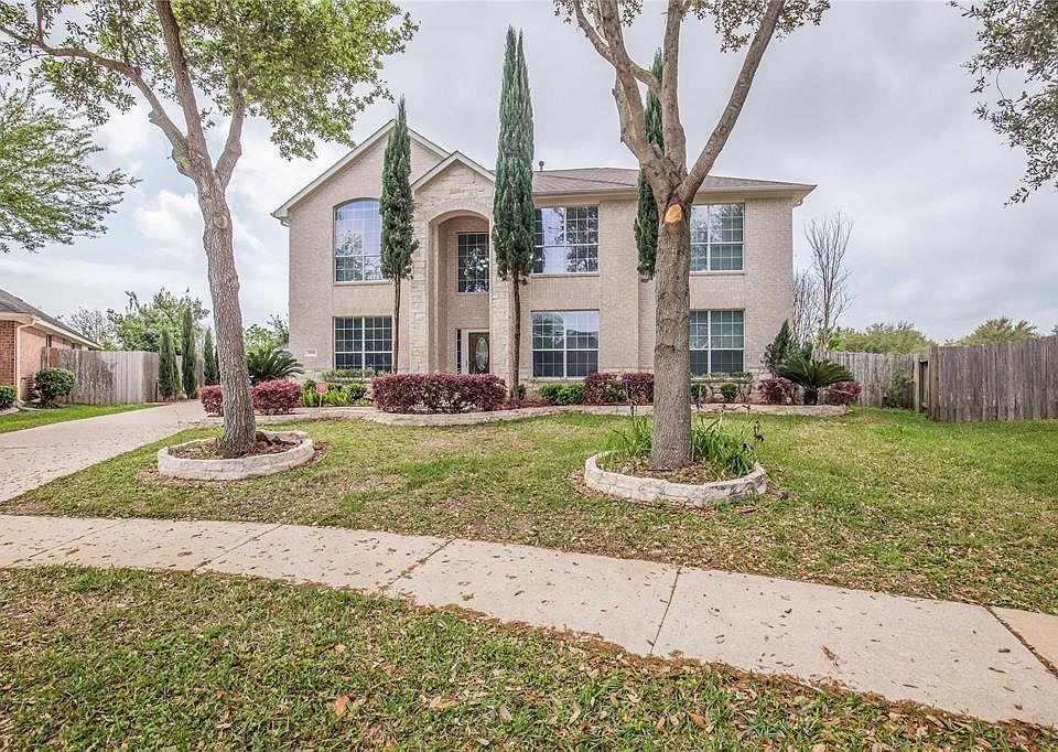 1st image of 2910 Valley Stone Ct