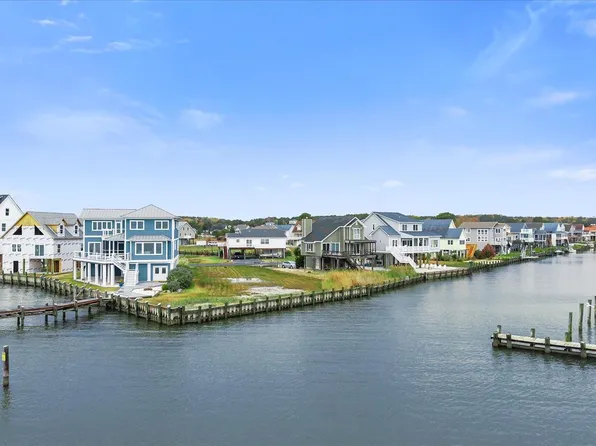 3336 Blackbeard Rd, Greenbackville, VA 23356