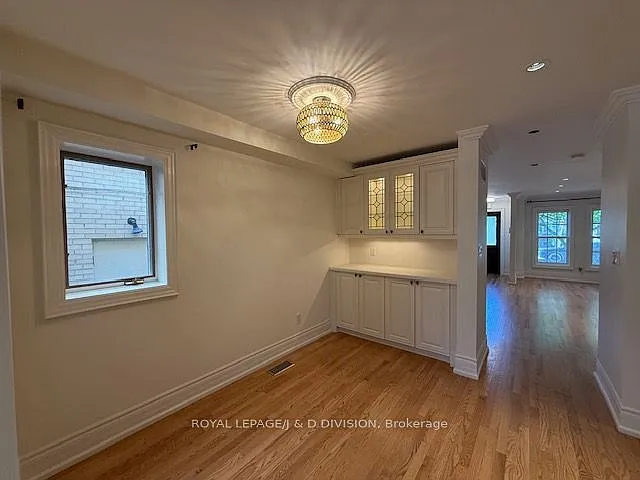 213 Cranbrooke Ave — Photo 8