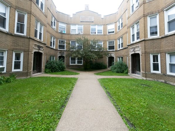 4828 W Addison St #I