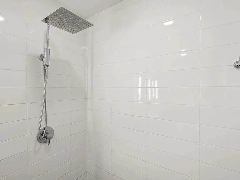 1322 E 12th St #406 — Photo 28