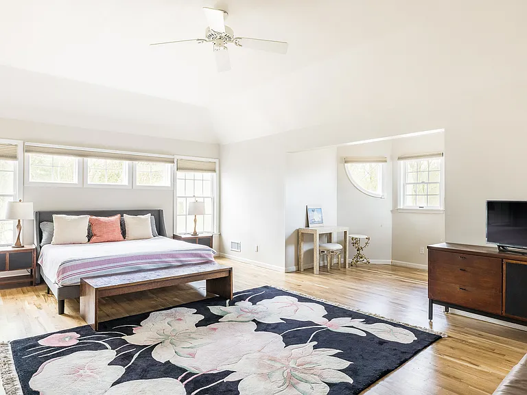 48 Tansey Ln — Photo 9