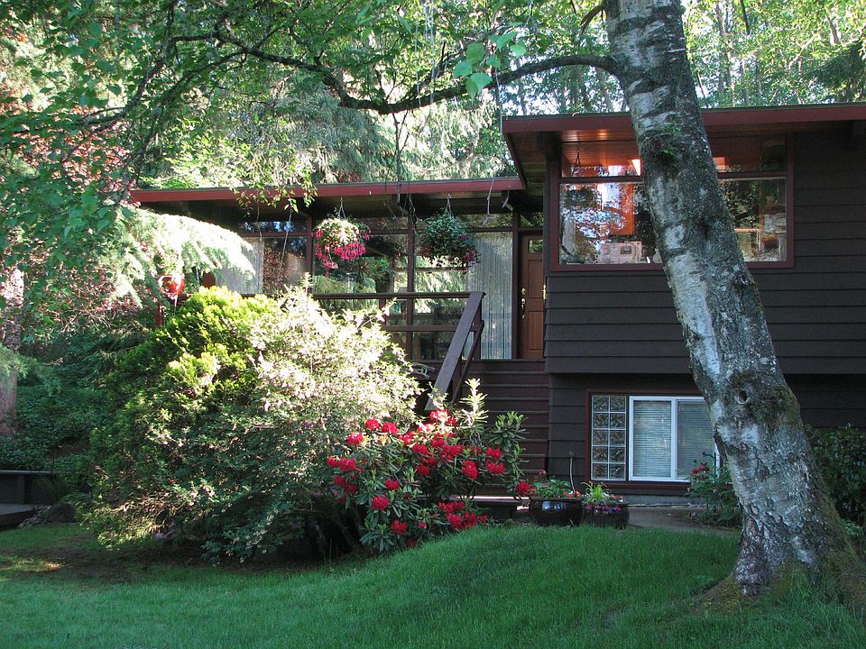 1st image of 2847 NE 183rd St