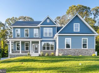 5084 Mountain Rd, Pasadena, MD 21122