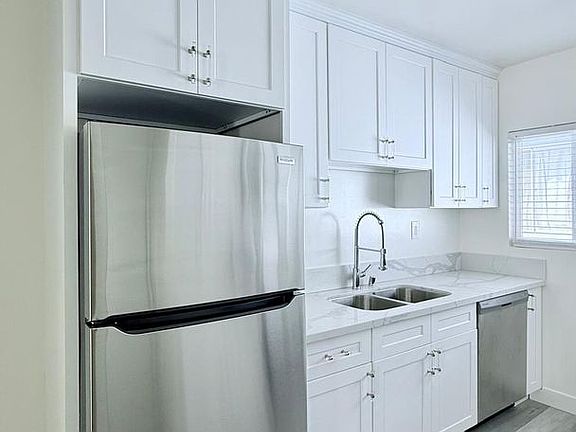 5th image of 4122-4124 Palmwood Dr #4122-1/2-02