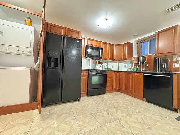 4th image of 936 Carlton Blvd #Basement