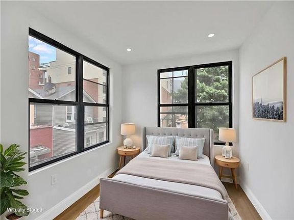 3rd image of 3013 Brighton 5th St #2R