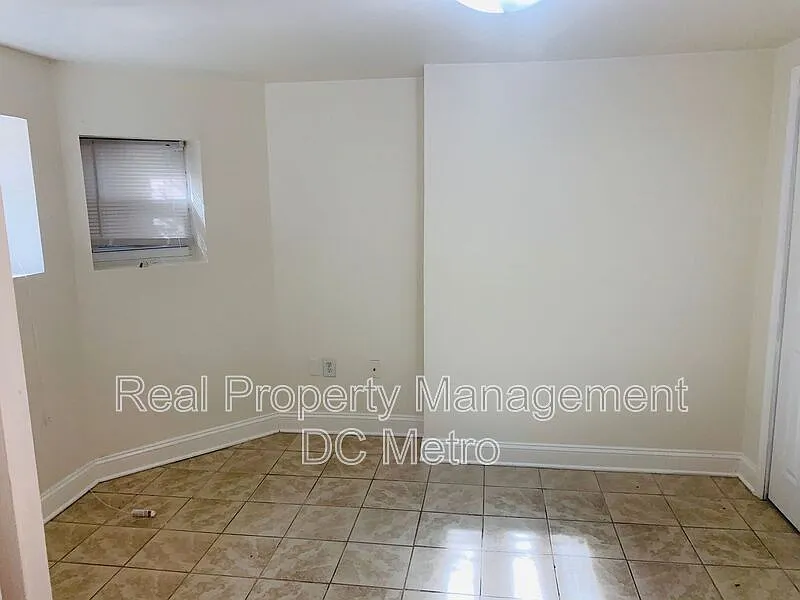 1 bed, 2.0 bath, 900 sqft, $1,475 — Photo 4