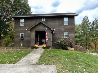 1712 Happy Hill Ct, Ashland, KY 41102