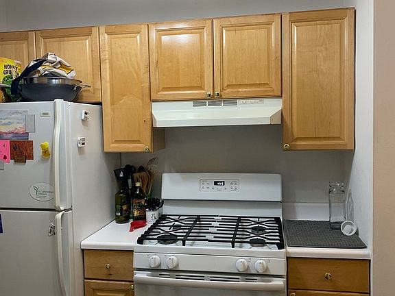 2nd image of 1931 Prairie Sq Unit 304