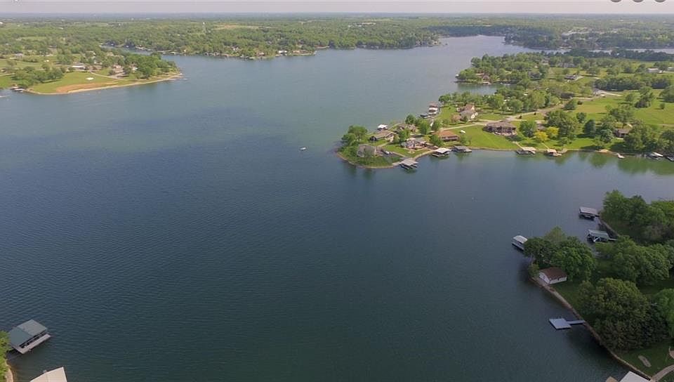 2nd image of 1697 Lake Viking Ter