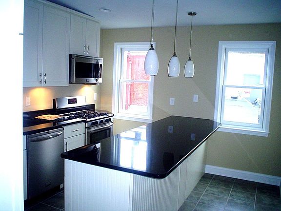 New Kitchen w/Stainless and Granite