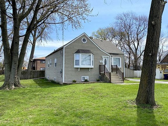 3rd image of 10711 S Nagle Ave