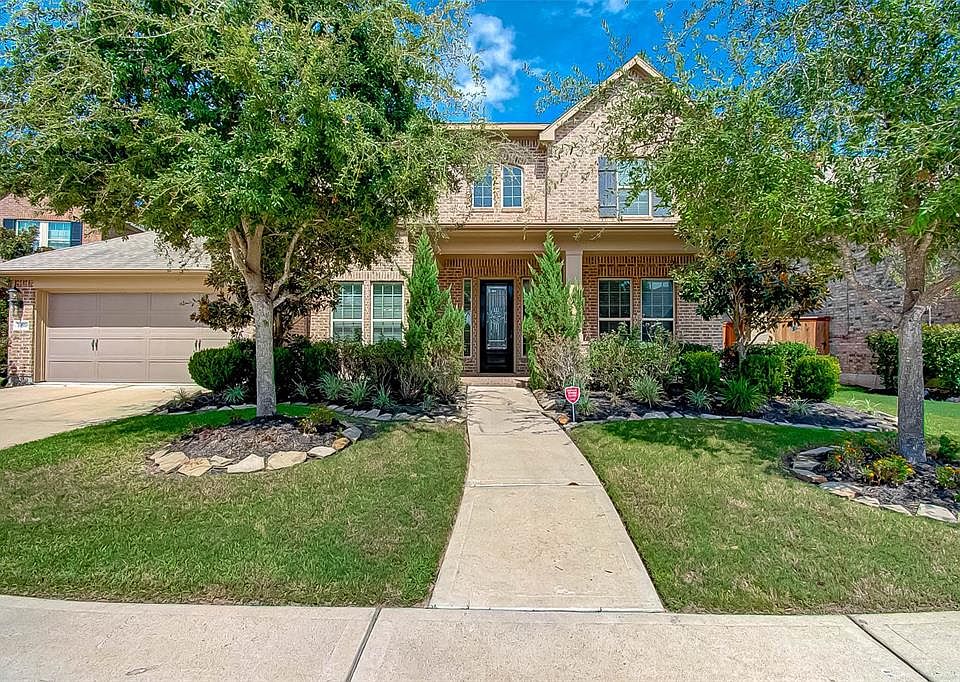 Welcome to your beautiful Home in Towne Lake