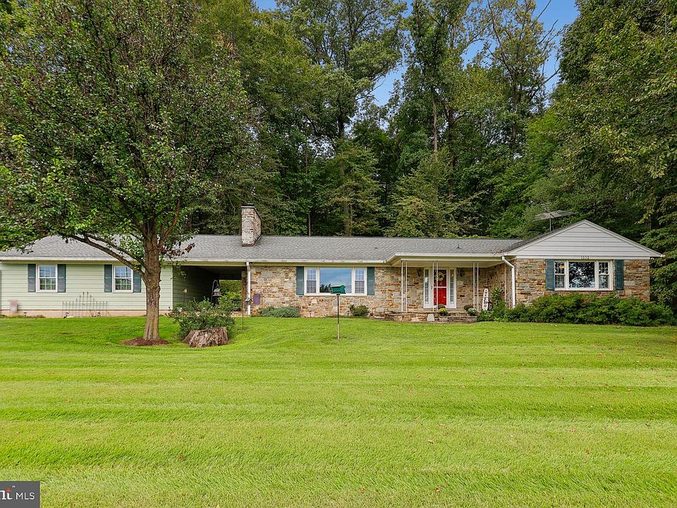 1st image of 1022 Hookers Mill Rd