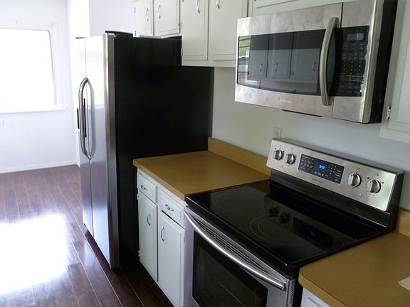 5th image of 17162 Linda St