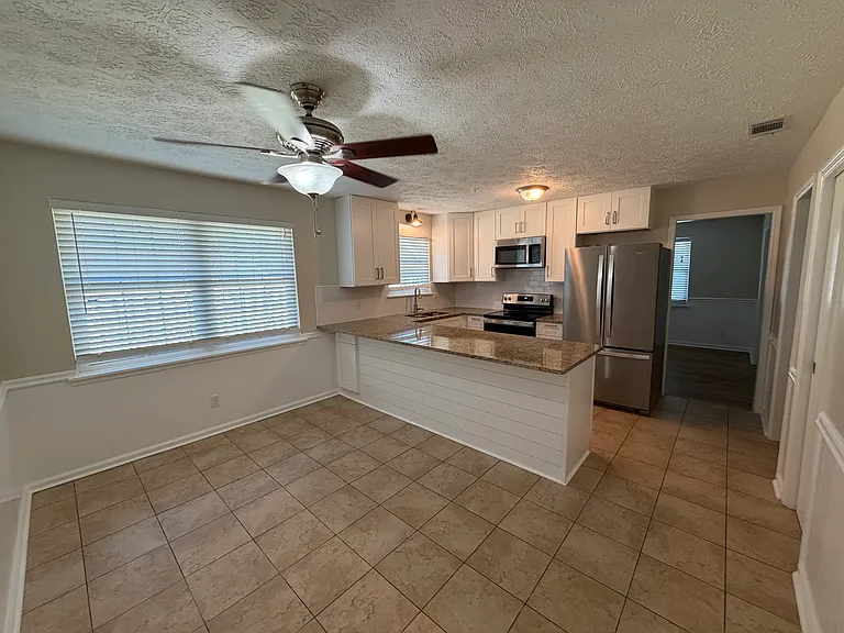 7612 Peridot Ln — Photo 7