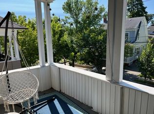 156 9th St #2, Providence, RI 02906