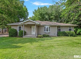 23620 W Jackson St, Athens, IL 62613