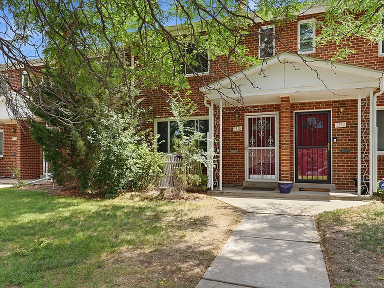 1316 Ivanhoe St #1 — Photo 1
