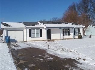 3915 Windwood Ct, Amelia, OH 45102