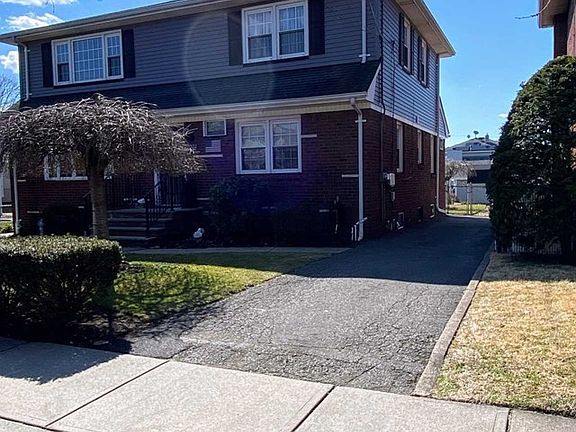 2nd image of 54 Avenue A #1