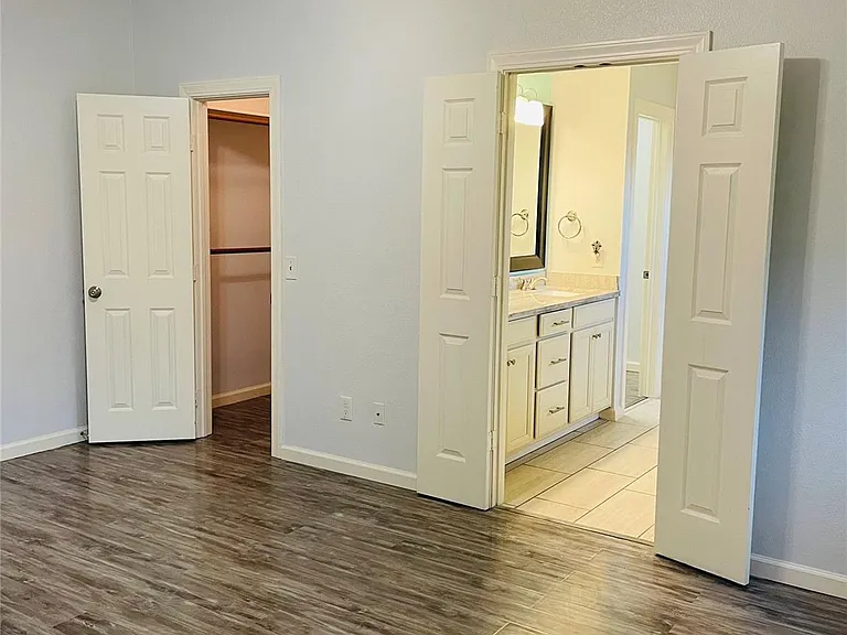 20910 Medallion Pointe Dr — Photo 13
