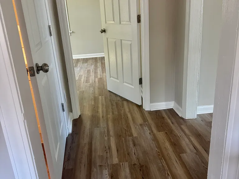 203 Sunshine Ave — Photo 4