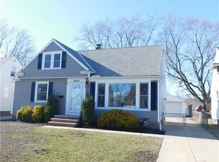 29727 Robert St, Wickliffe, OH 44092