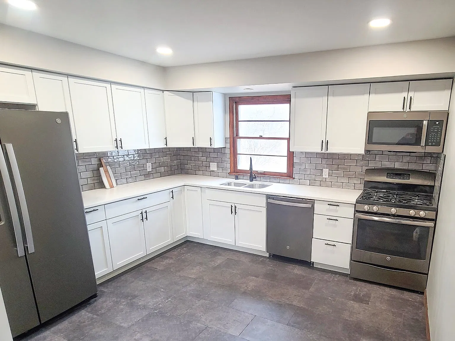 3 bed, 1700 sqft, $2,999 — Photo 1