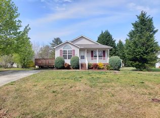 4597 Cherokee Dr, Maiden, NC 28650