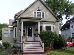 42 N Ashland Ave, La Grange, IL 60525