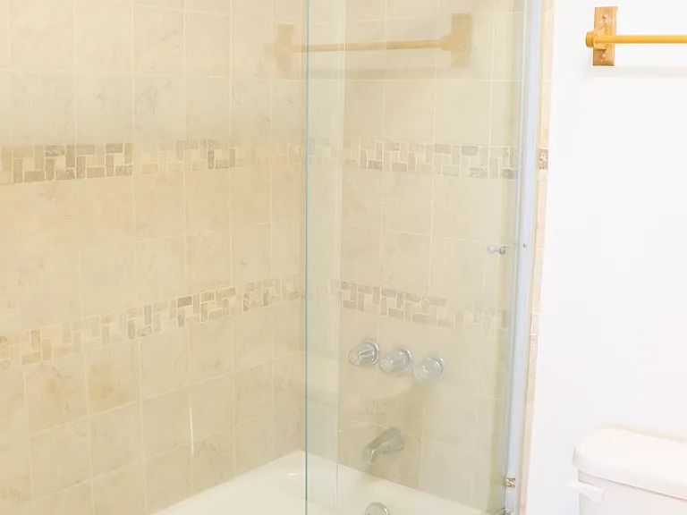 6900 Bay Dr #4A — Photo 11