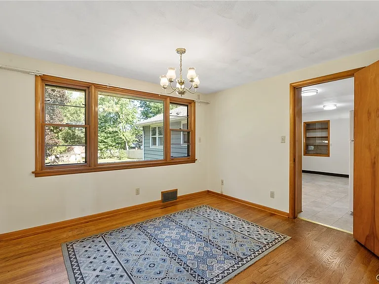 107 Overlook Dr — Photo 13