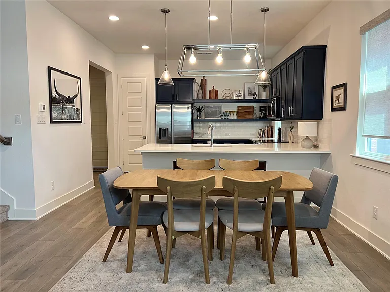 2823 Stanley Ave — Photo 7
