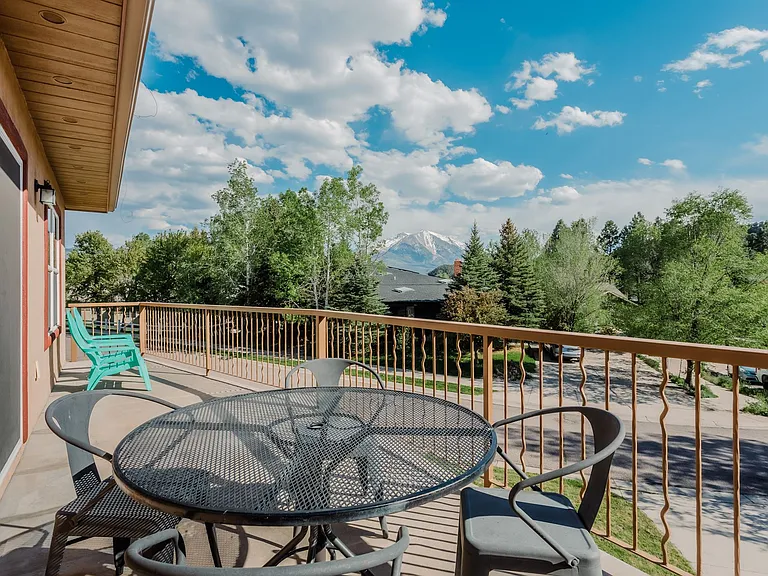 1311 Westridge Ct — Photo 30