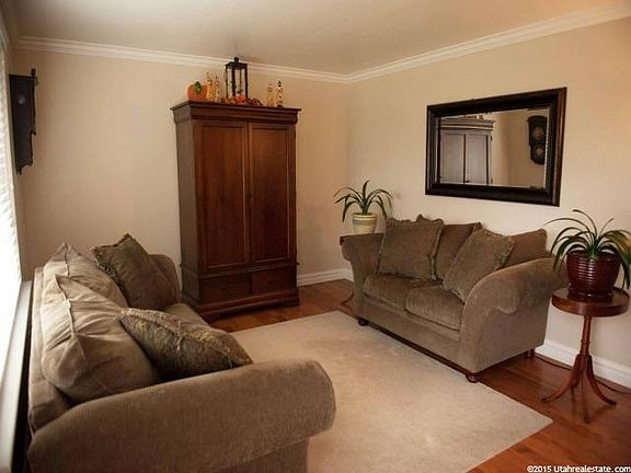 2nd image of 3492 W Paiute Dr