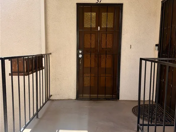 2575-37 E 19th St, Signal Hill, CA 90755