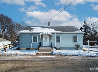 2 N Van Buren St, Newark, IL 60541