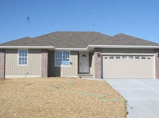 119 Ashton Ave, Clever, MO 65631