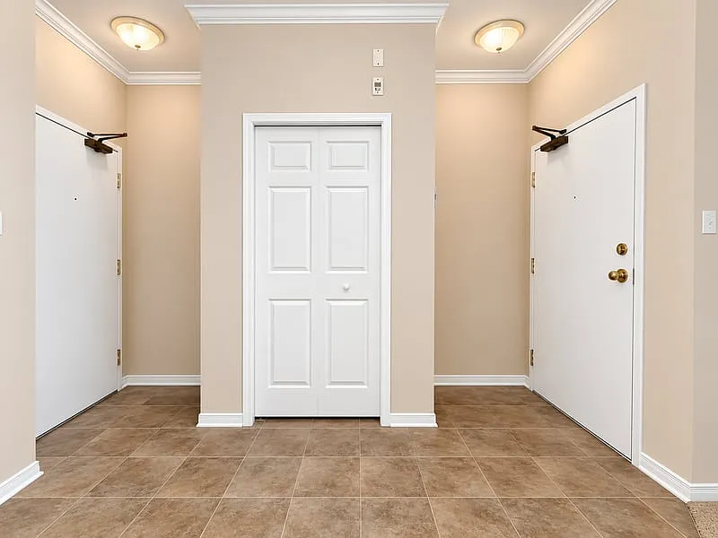 190 Rustic Hills Crescent Unit 7 — Photo 2
