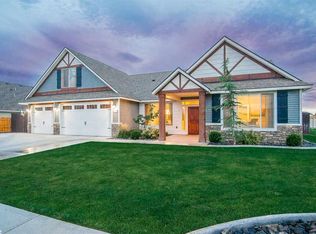 4214 Palmyra Dr, Pasco, WA 99301