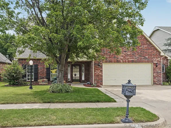 10302 N 144th Ave E, Owasso, OK 74055