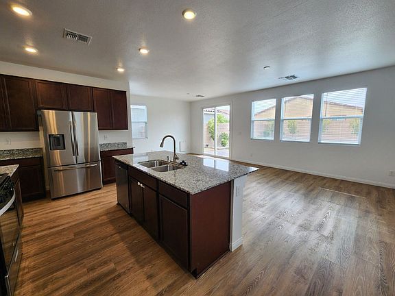 4th image of 4481 Hidden Stone Ave