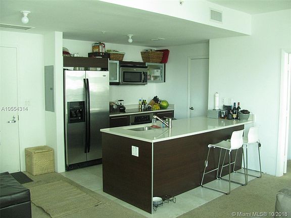 4th image of 1900 N Bayshore Dr APT 1819