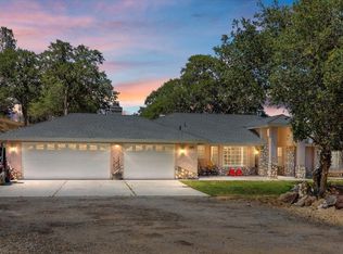 28122 Twisted Oak Rd, Keene, CA 93531