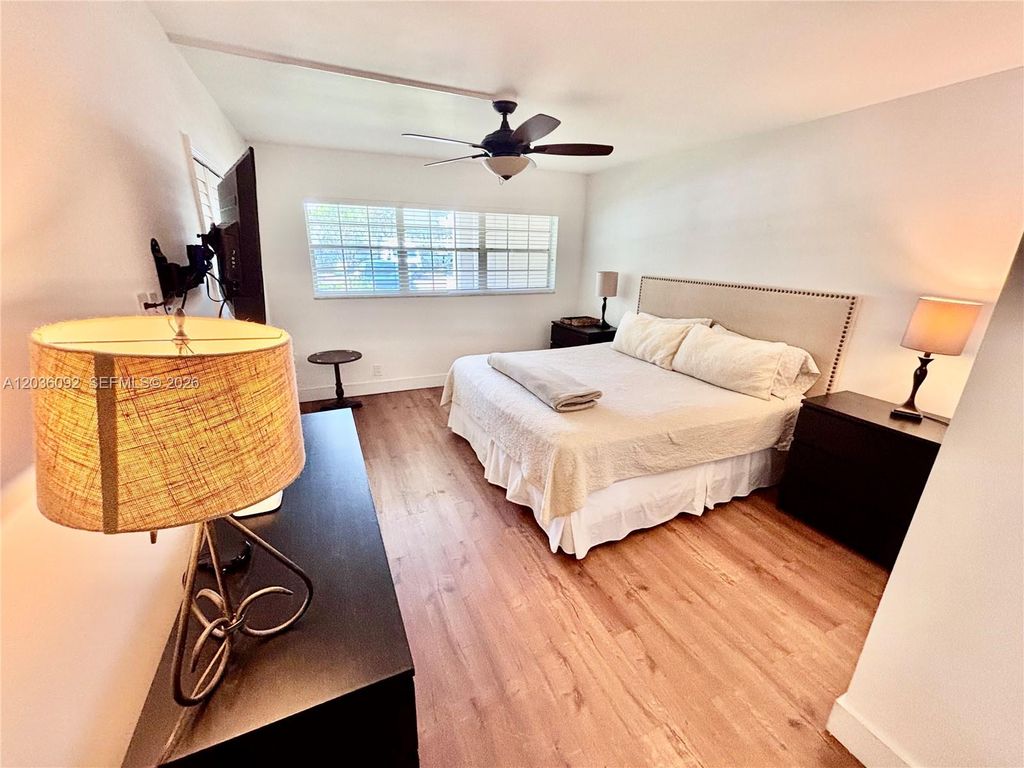 3051 S Palm Aire Dr APT 102, photo 9